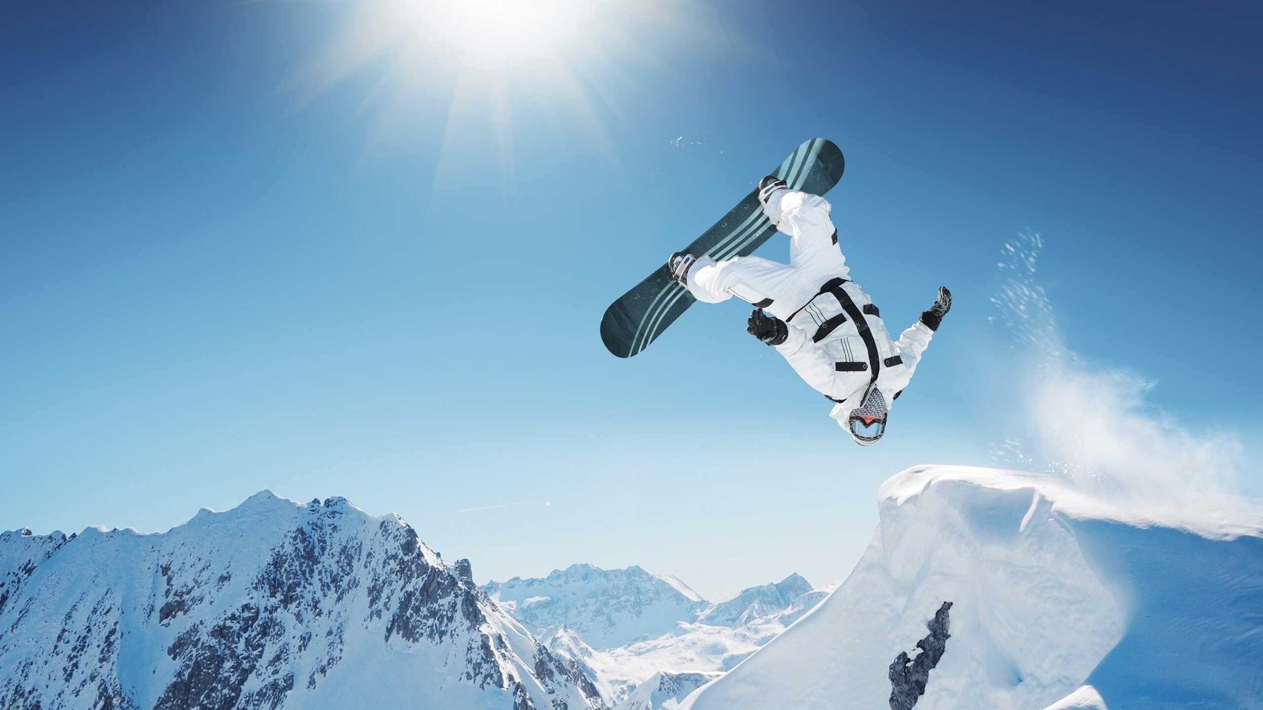 地方政府推动“体育+文化+旅游”融合发展，特色篮球节成为亮点